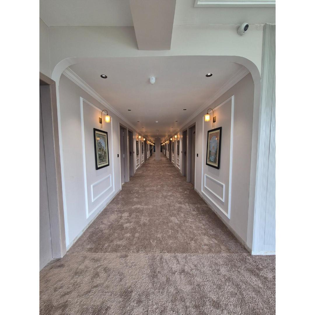 אחמדאבאד Hotel Royal Town מראה חיצוני תמונה